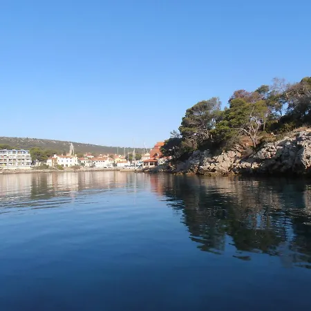 Διαμέρισμα Milin Božava