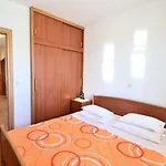 Milin شقة Božava